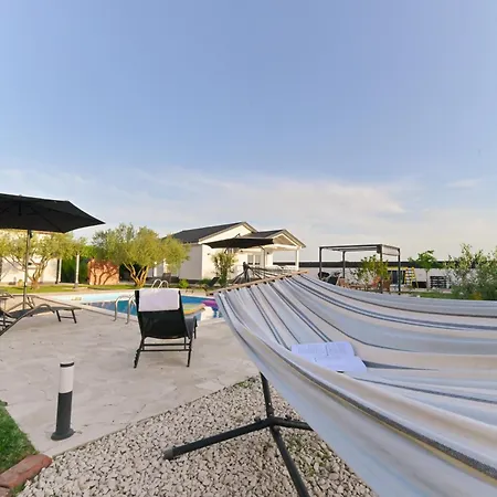 Amelie - With Pool And Sauna! *