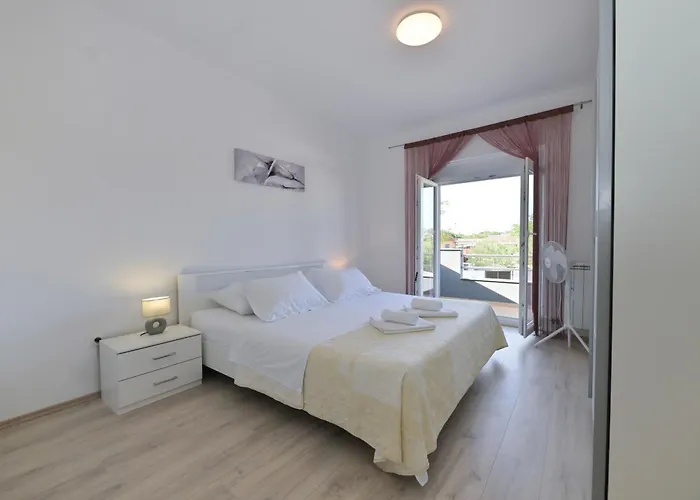 Apartamento Amelie - With Pool And Sauna! Galovac (Zadar)