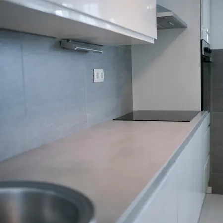 Amelie - With Pool And Sauna! アパート *