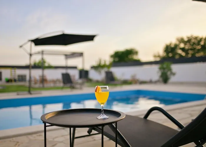 Amelie - With Pool And Sauna! Apartman *